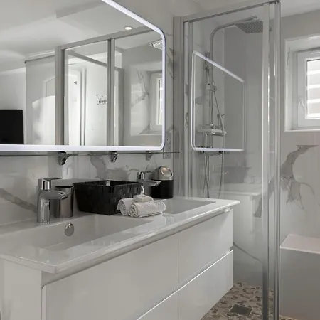 Appartamento Paradise & Jacuzzi & Terrasse Plein Sud & Clim